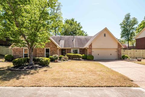 8999 Woodmark Dr, Cordova, TN 38018