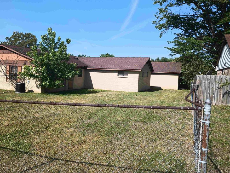  1200 Shadowline Dr, Memphis, TN 38109 photo 6