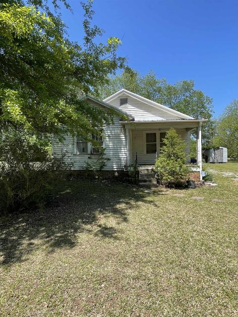 124 Massey St, Adamsville, TN 38310