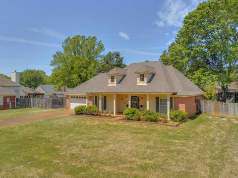 332 Powell Rd E, Collierville, TN 38017