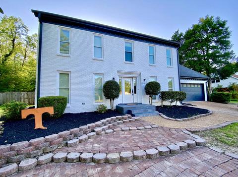 2945 Cross Country Dr, Germantown, TN 38138