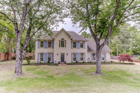 2893 Fairway Glen Dr, Collierville, TN 38017