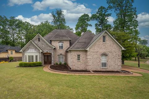 10130 Gillespie Oak Dr, Lakeland, TN 38002