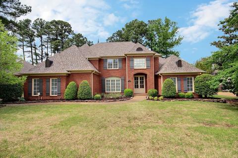 9982 Bentwood Creek Cv, Collierville, TN 38017