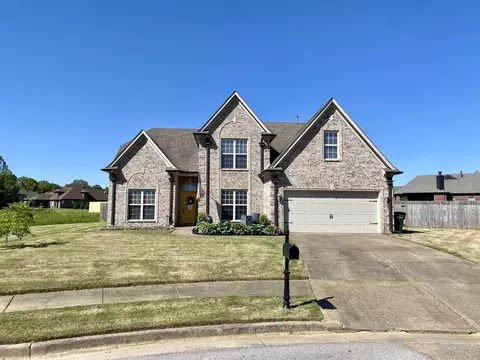 120 Shady Pines Cv, Oakland, TN 38060
