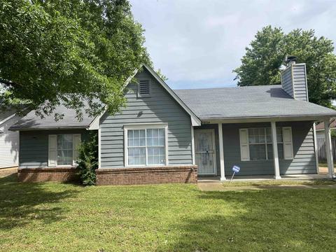 6724 Elmore Woods Ln, Memphis, TN 38134