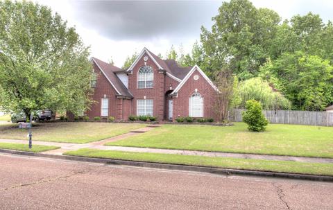 6533 Royal Valley Dr, Bartlett, TN 38135