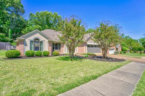 7616 Dexter Grove Dr, Memphis, TN 38016