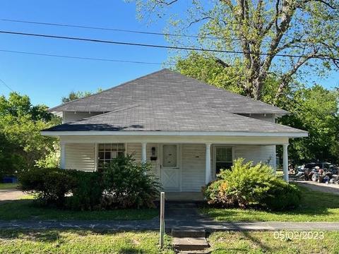 309 Garland St, Greenfield, TN 38230
