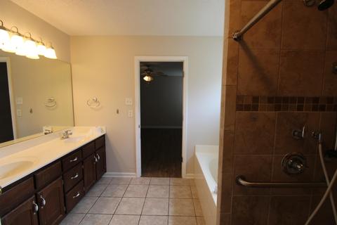 3170 Stonehenge Dr, Hernando, MS 38632 photo 12