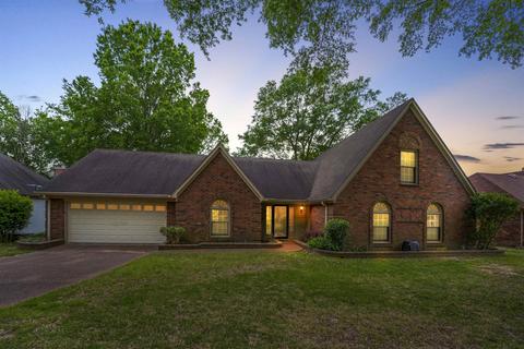 8497 Bazemore Rd, Memphis, TN 38018