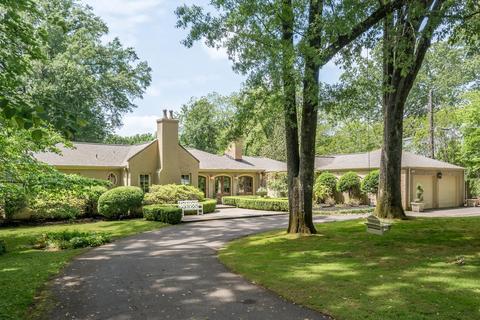 191 S Perkins Rd, Memphis, TN 38117