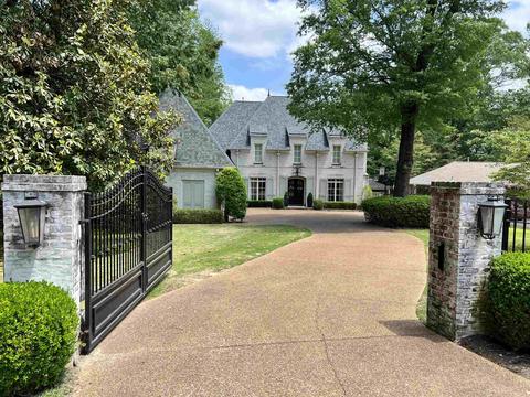5110 Barry Rd, Memphis, TN 38117