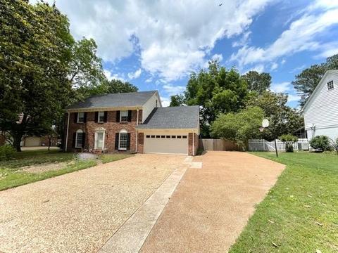 218 E Harpers Ferry Rd, Collierville, TN 38017