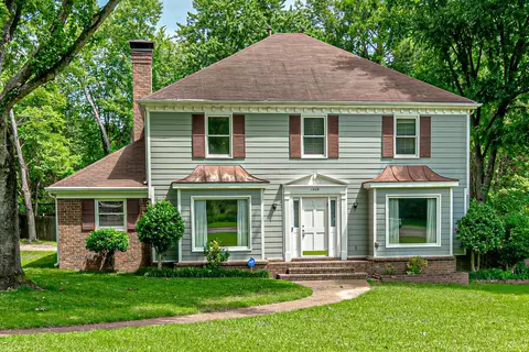 1608 Oak Hill Cv, Memphis, TN 38138