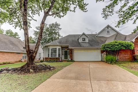 851 Timber Trace Dr, Memphis, TN 38018