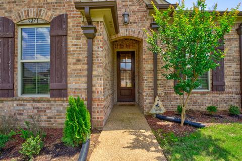 9271 Pinkerton Ln, Cordova, TN 38016