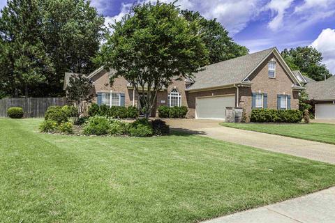 1377 W Rain Lake Ln, Collierville, TN 38017