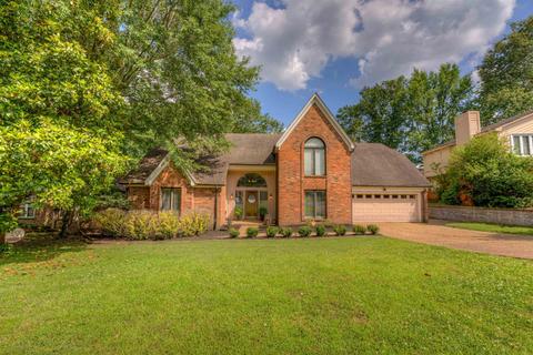 66 S Walnut Bend Rd, Memphis, TN 38018