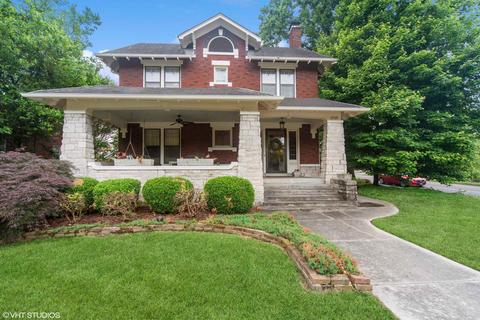 1719 N Parkway Pkwy, Memphis, TN 38112