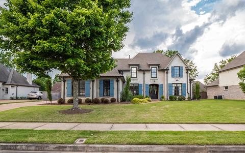 1601 Brackenshire Ln, Collierville, TN 38017