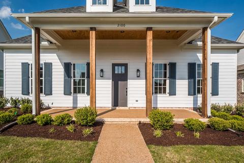 2100 N Greenbrier Lakes Blvd, Piperton, TN 38017