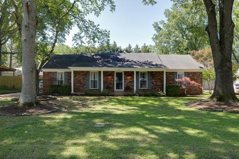 7937 Cloverbrook Ln, Germantown, TN 38138