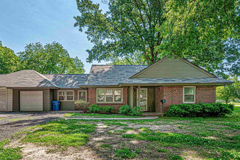 7710 Shamrock Rd, Millington, TN 38053