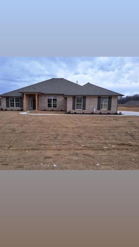 5876 Grove Lane Ln SW, Horn Lake, MS 38637
