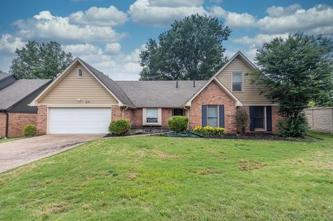 459 W Sanga Cir W, Memphis, TN 38018