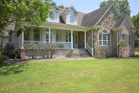 185 Dana Ln, Brighton, TN 38011