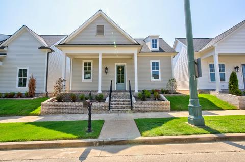 495 S Shea Rd, Collierville, TN 38017