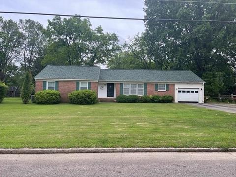 615 Keller St, Bolivar, TN 38008