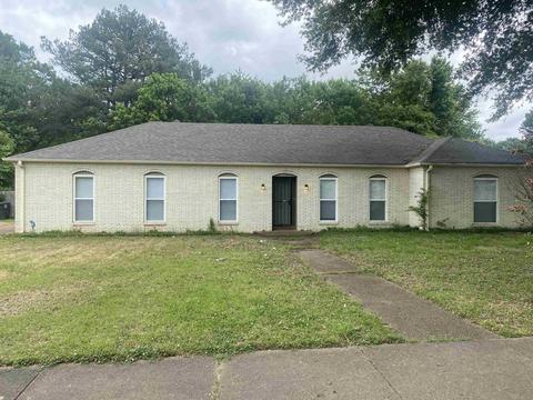 3568 Clearbrook St, Memphis, TN 38118