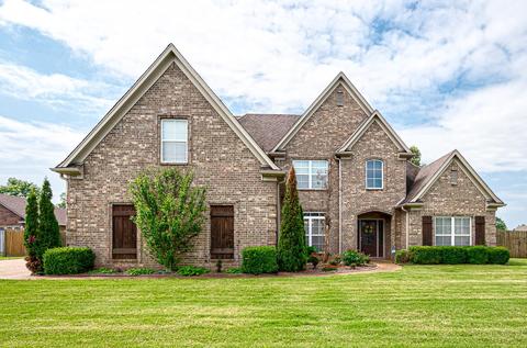 295 Eagle Valley Dr, Oakland, TN 38060
