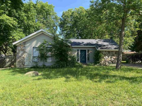 6030 Colonyhill Dr, Bartlett, TN 38135