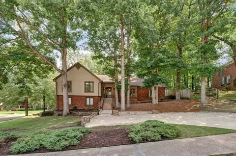 2604 Heatherbrook Ln, Germantown, TN 38138