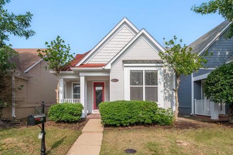 1381 Island Shore Dr, Memphis, TN 38103