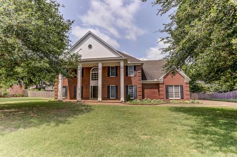 1351 Pinnacle Point Dr, Collierville, TN 38017