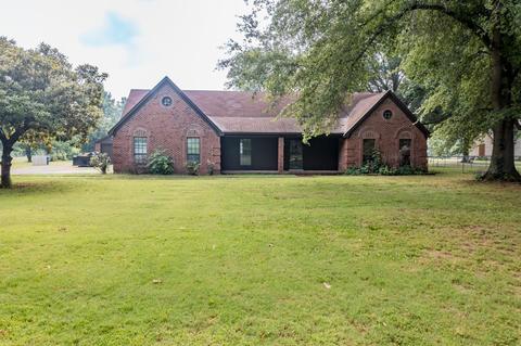 8670 Deadfall Rd, Millington, TN 38053