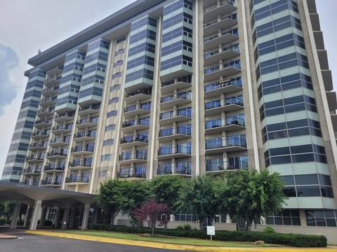 655 Riverside Dr #803B, Memphis, TN 38103