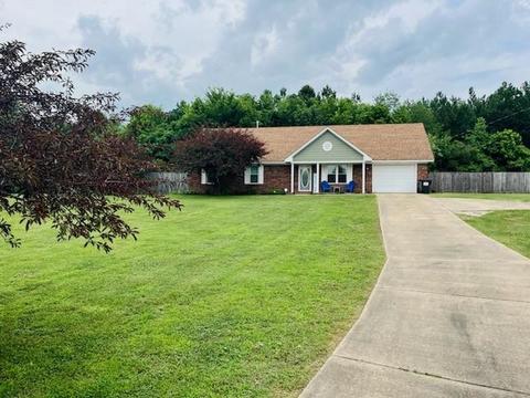 36 P W Reed Dr, Munford, TN 38058