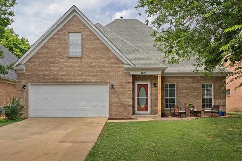 8030 Jills Creek Dr, Bartlett, TN 38133