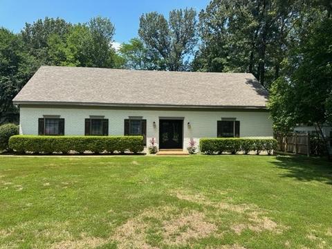 2331 Pike Wood Dr, Germantown, TN 38138