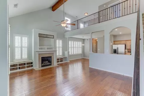 945 Cairn Creek Dr, Cordova, TN 38018
