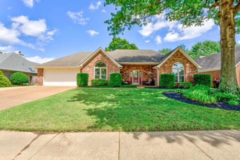1360 Wolf Ridge Dr, Collierville, TN 38017
