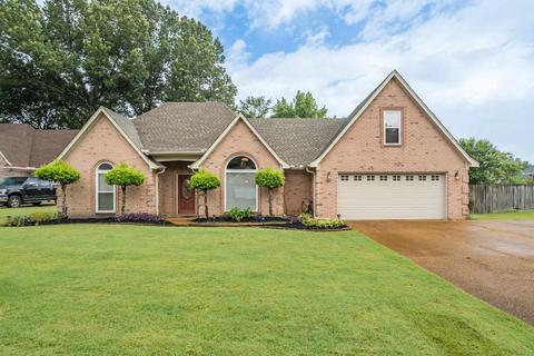 7136 La Casa Dr, Bartlett, TN 38133