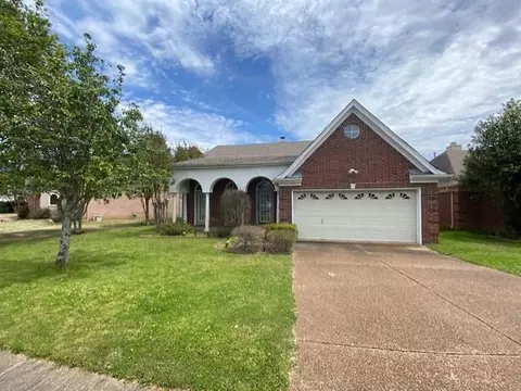 520 Bruins Trce, Memphis, TN 38018