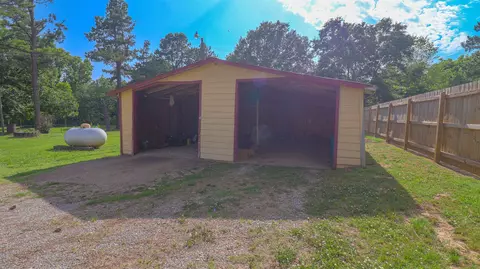 1675 Tabernacle Rd, Covington, TN 38019 photo 3