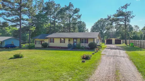 1675 Tabernacle Rd, Covington, TN 38019